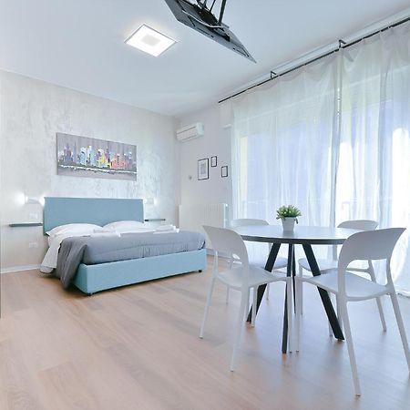 Ferienwohnung Taron House - Bologna Center Station & Fiera Exterior foto